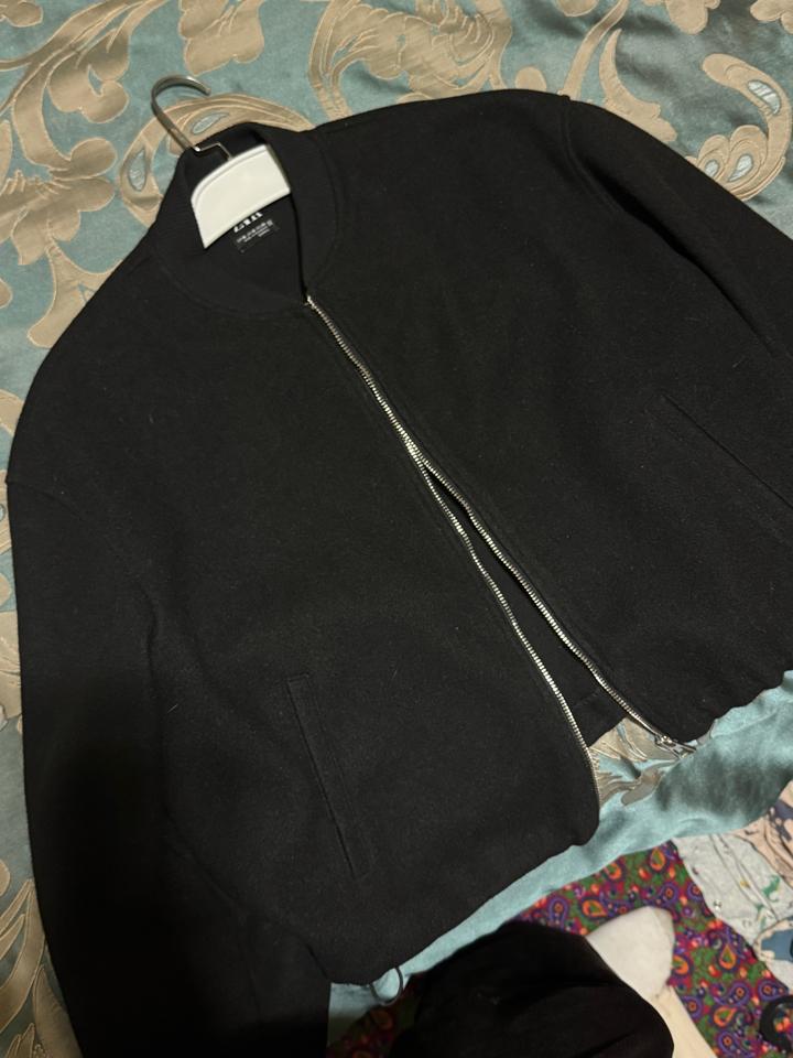 бомбер ZARA