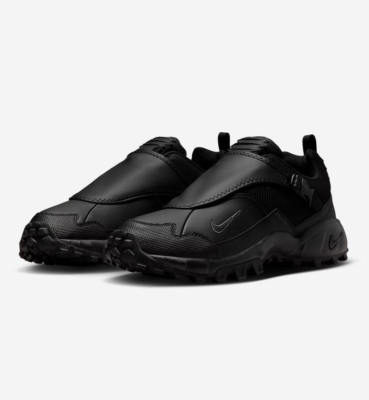 Nike ACG Кроссовки Nike Air Phassad