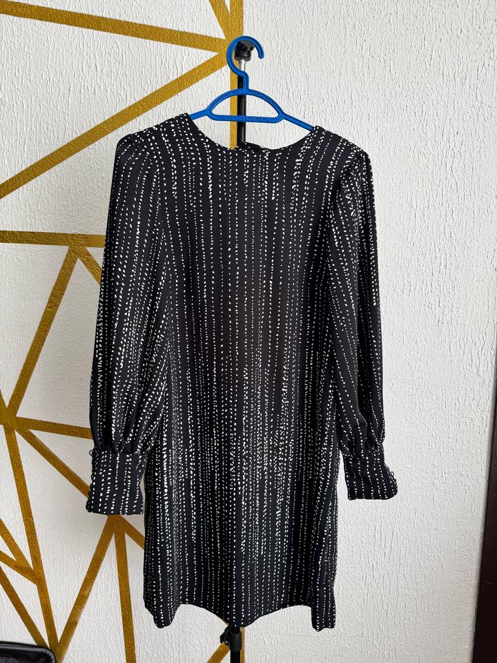 H&M Платье