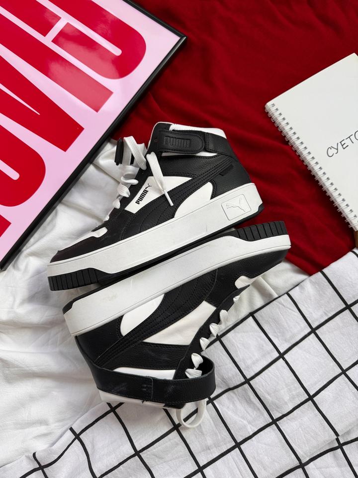 Женские кроссовки Puma