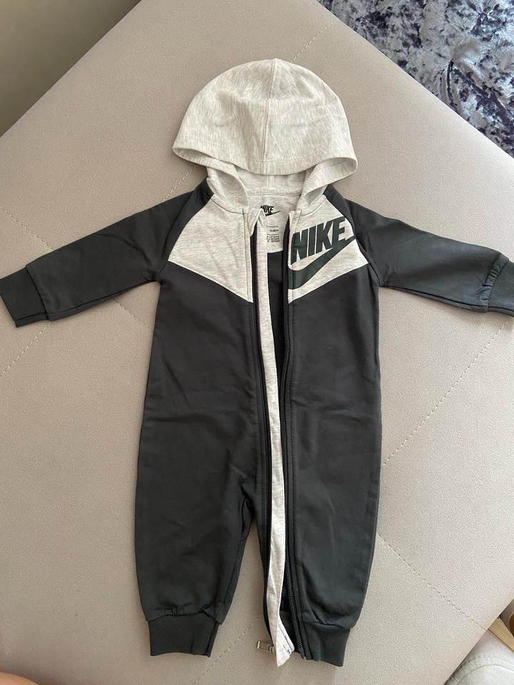 Nike
