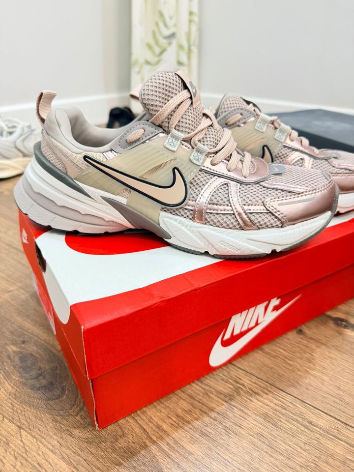 Кроссовки Nike V2K Run