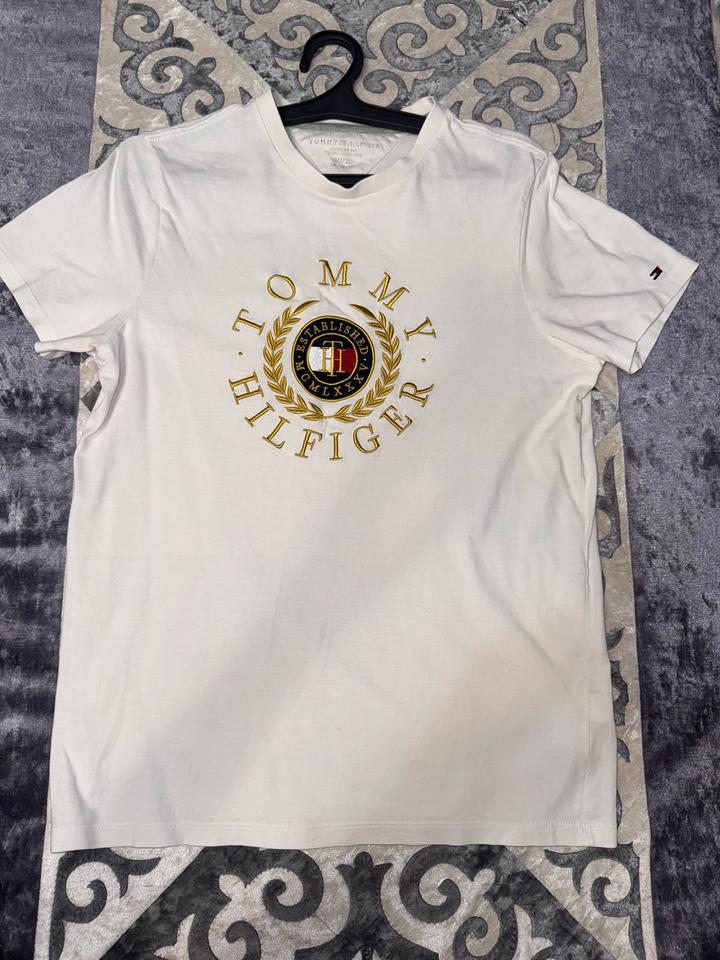 Футболка Tommy Hilfiger