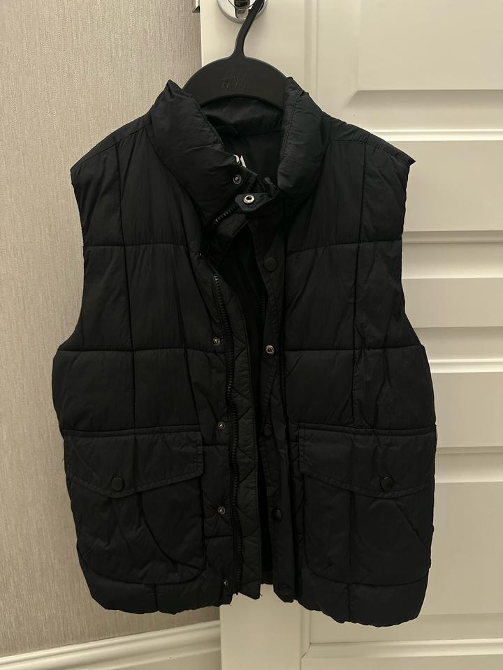 ZARA безрукавка
