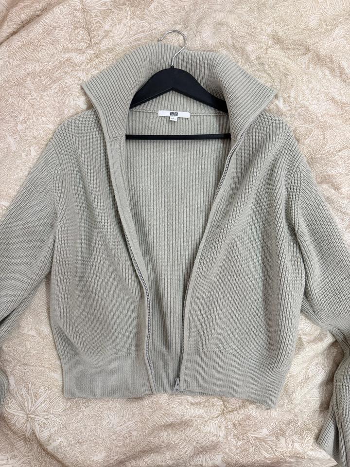 Кофта на замке Uniqlo