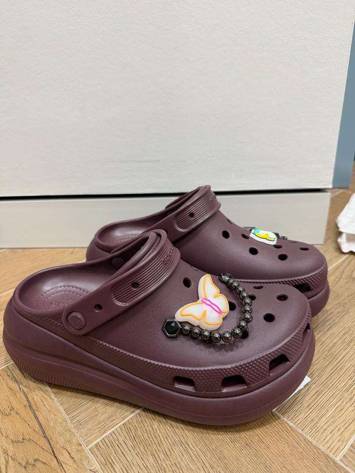 Crocs