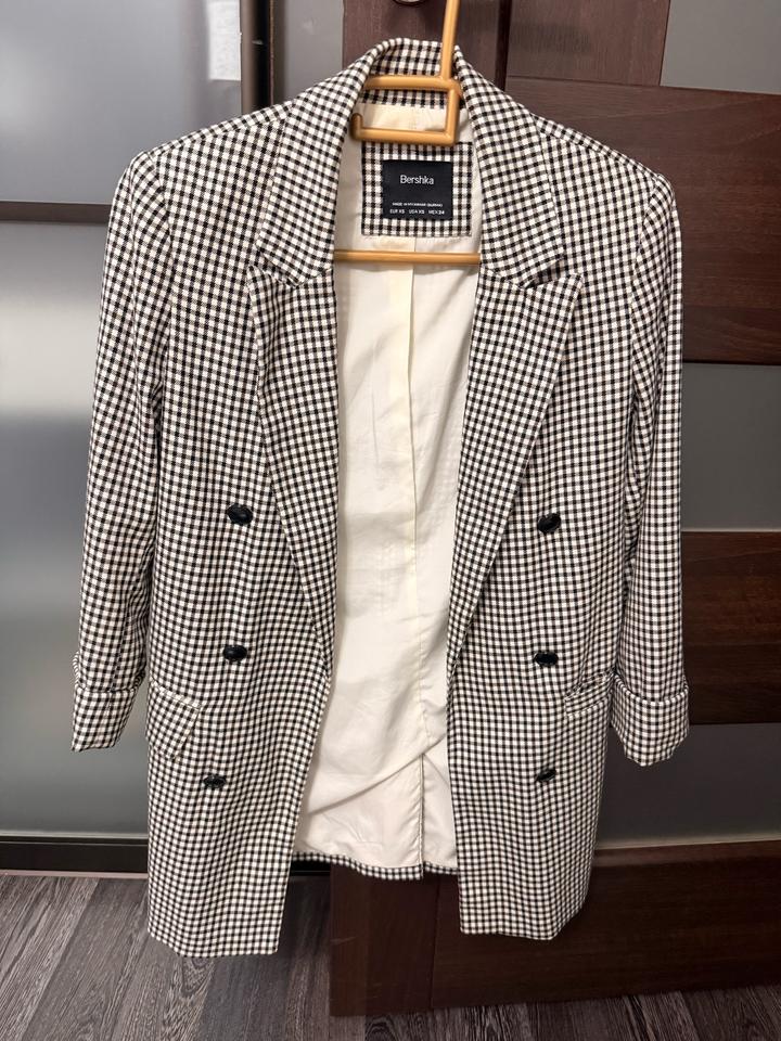 Двубортный жакет Bershka