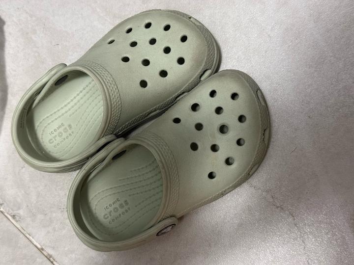 Crocs