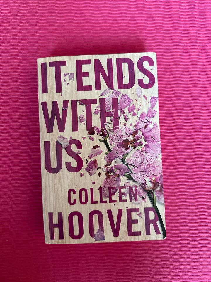 Книга на Английском языке It Ends with Us