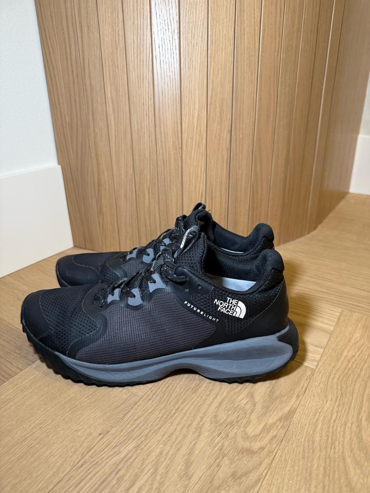 Кроссовки The North Face