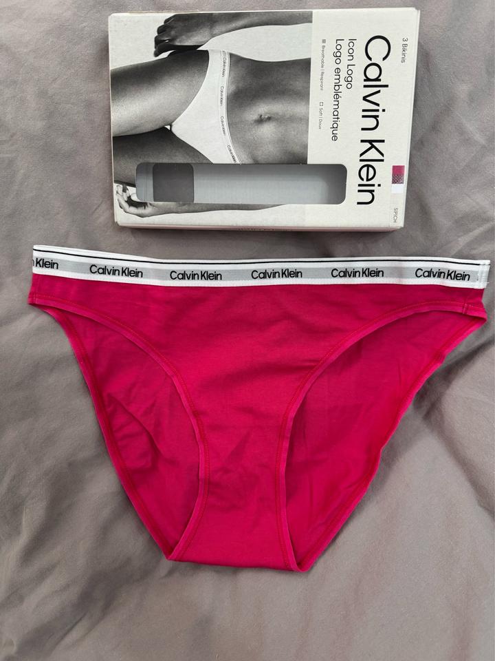 Трусы-бикини Calvin Klein