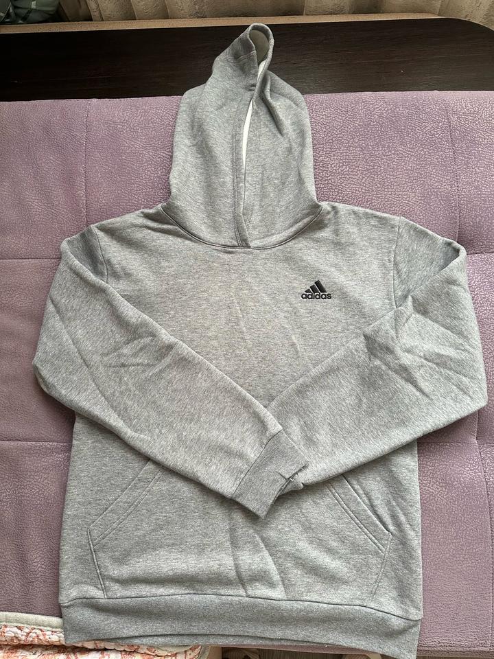 Спортивный костюм adidas