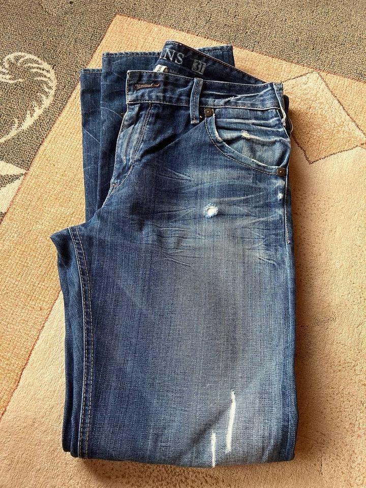 GUESS