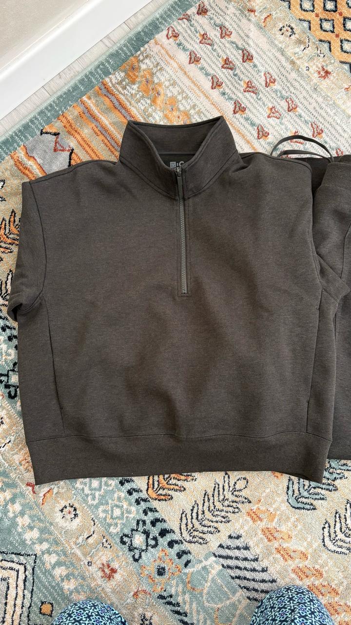 Костюм от UNIQLO