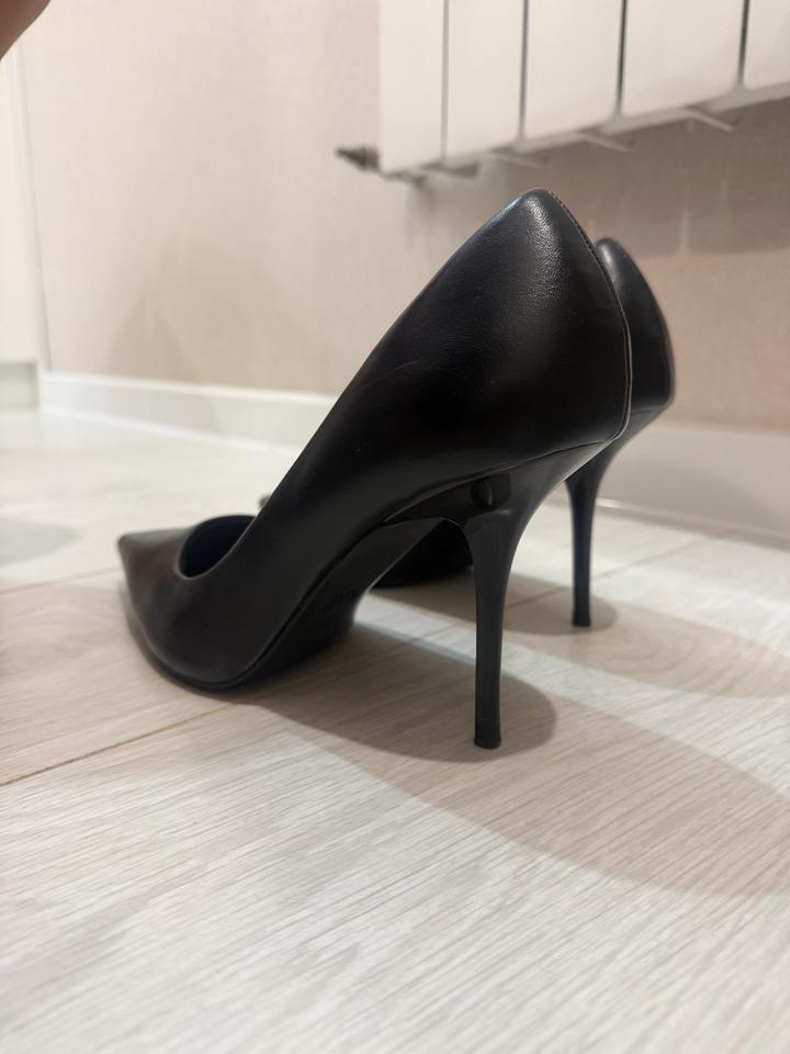 Женские туфли ZARA