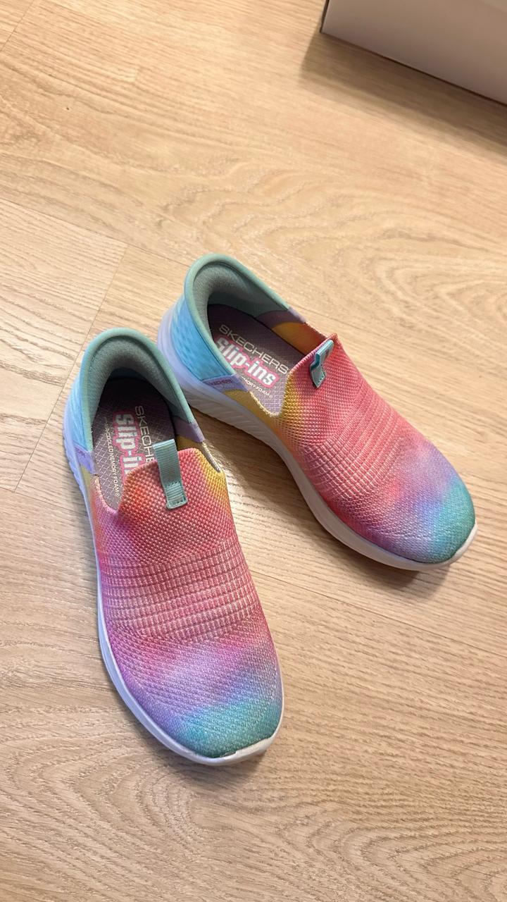 Skechers