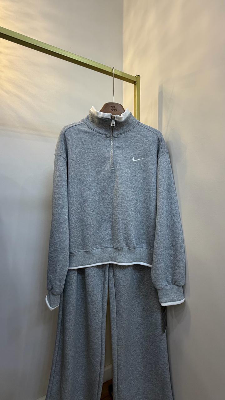 Спортивный костюм Nike