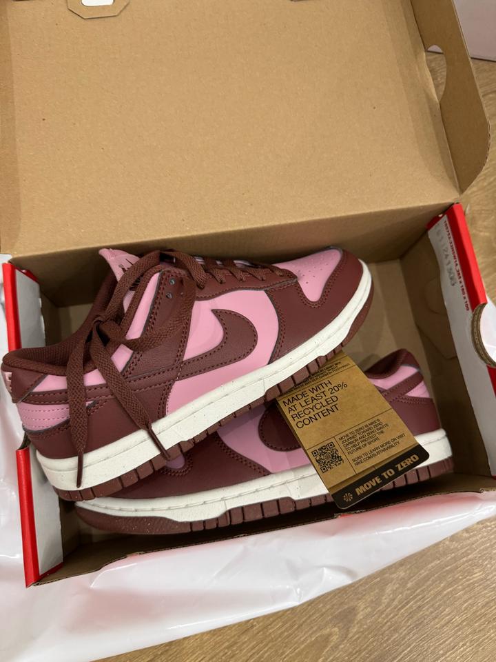 Кроссовки Nike