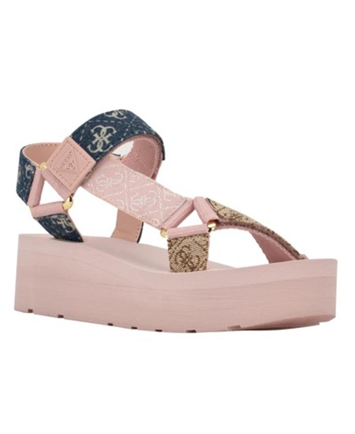 Сандалии Guess на платформе