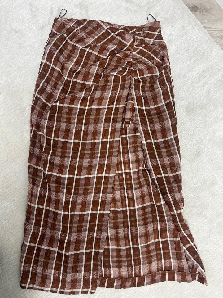 Zara Юбка в клетку с разрезом