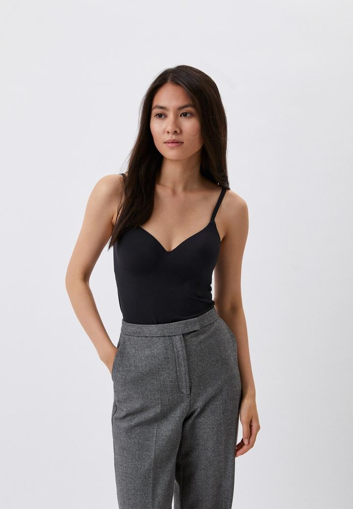 Бесшовная майка с бра  AIRism Uniqlo