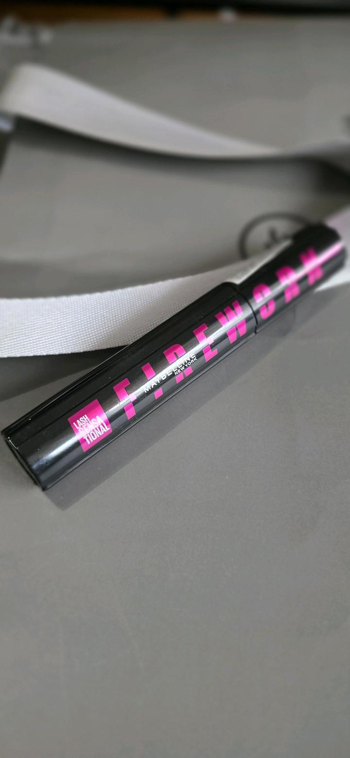 Тушь Maybelline