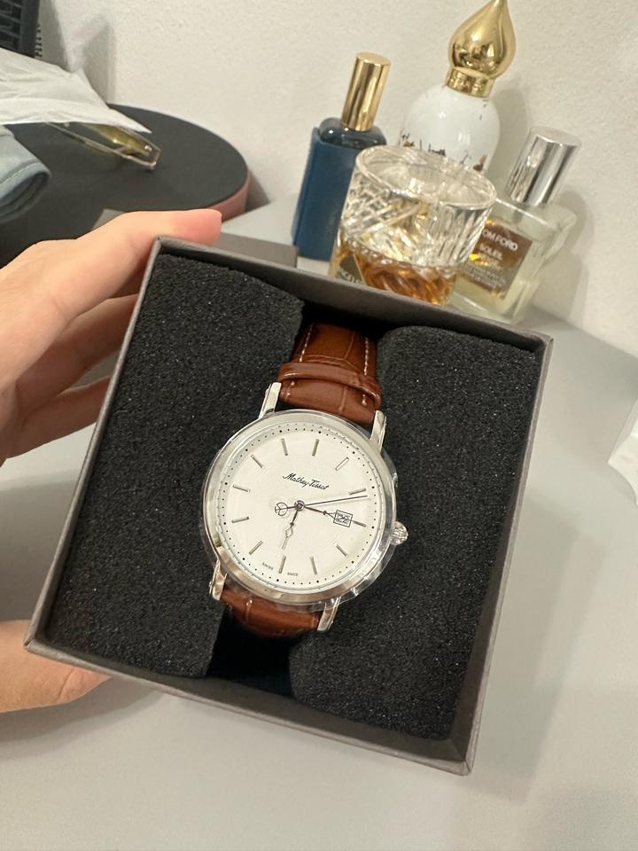 Часы Mathey-Tissot