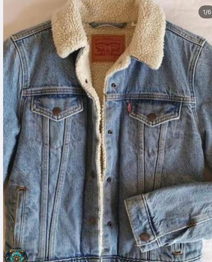 Levi's