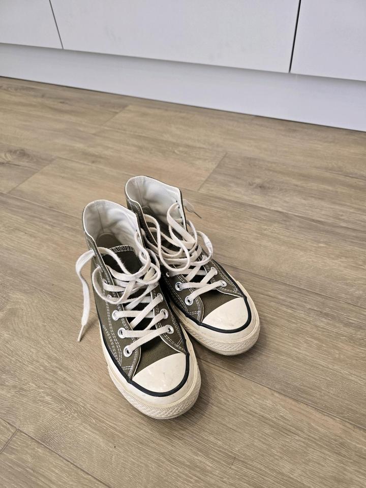 Converse