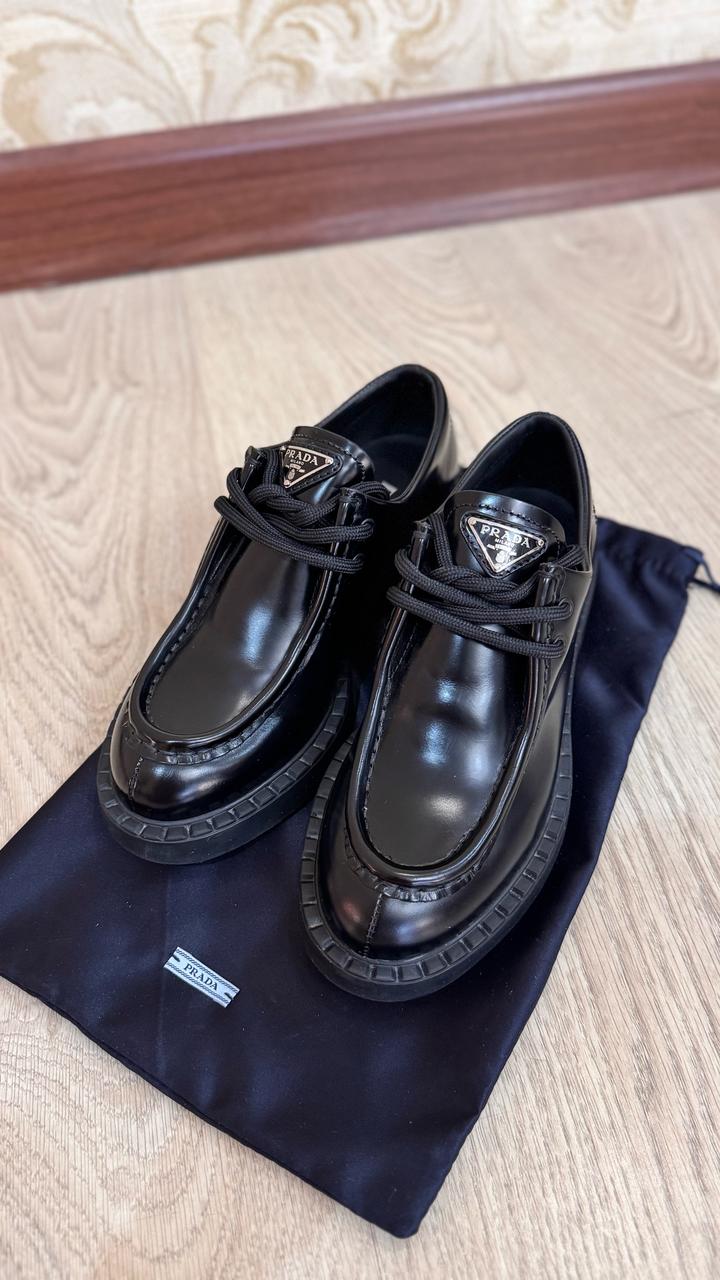 Prada кожаные полуботинки