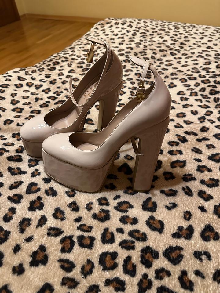 Maison Shoes