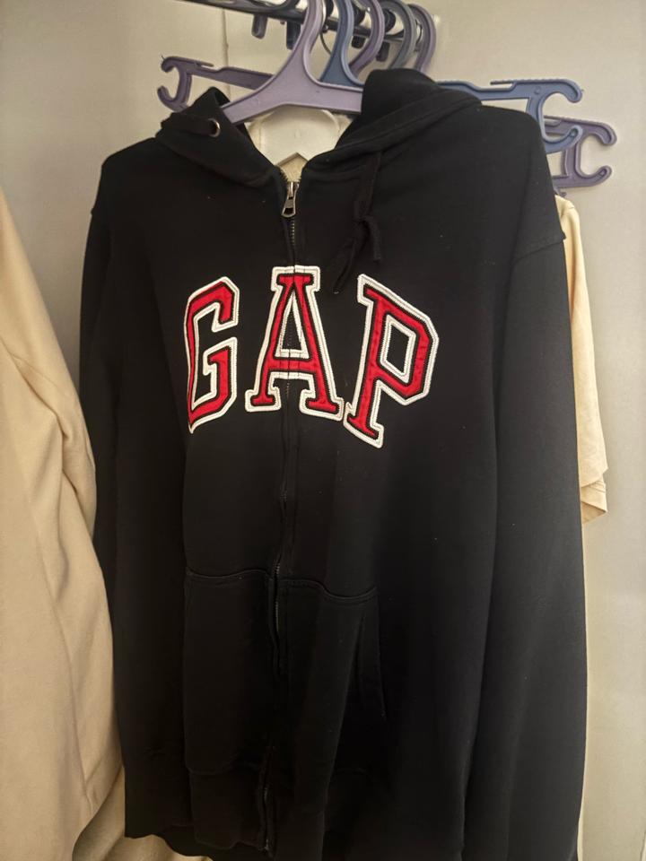 Толстовка GAP на молнии