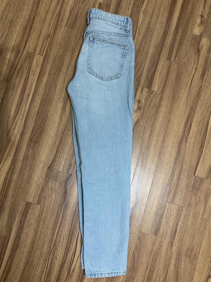Джинсы Bershka