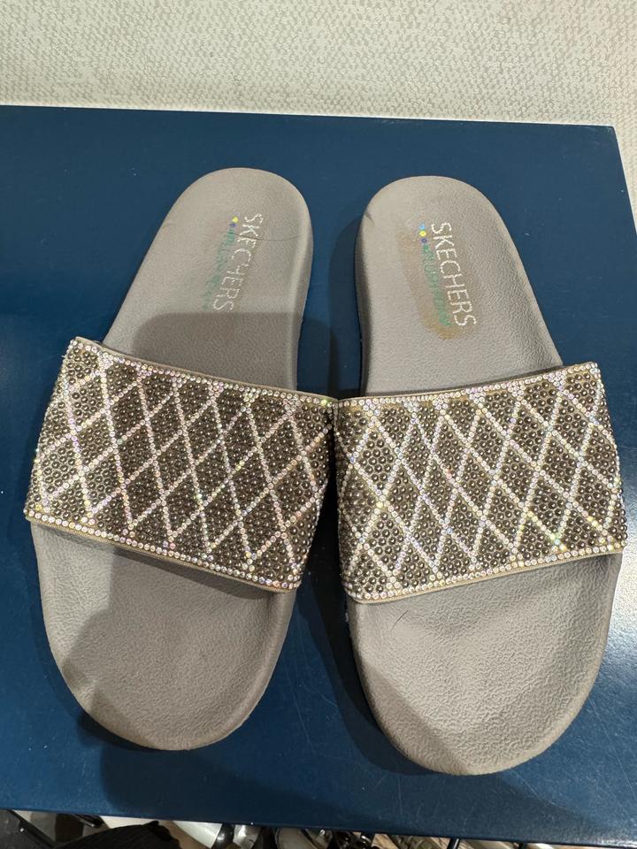 Шлепки SKECHERS