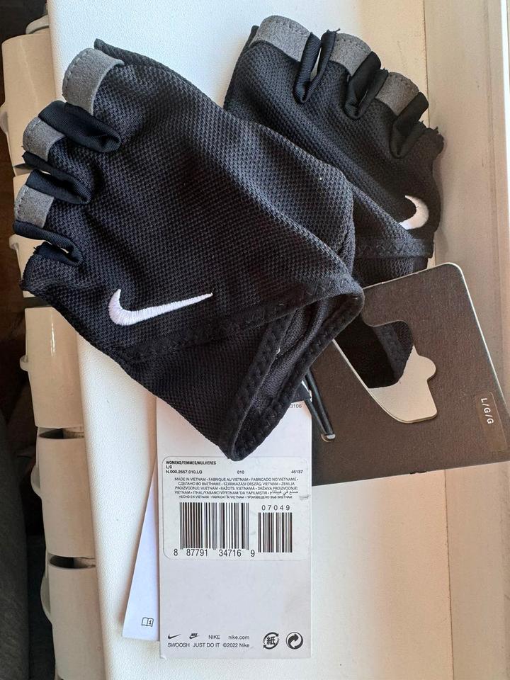 Nike