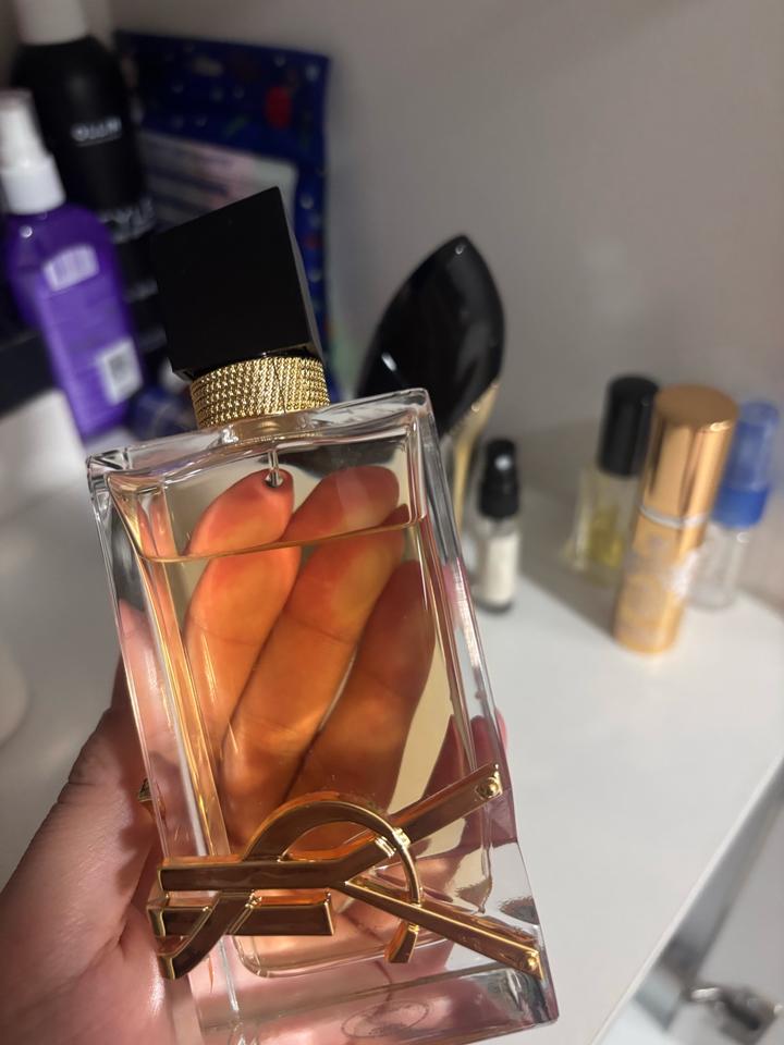 Парфюмерная вода Yves Saint Laurent