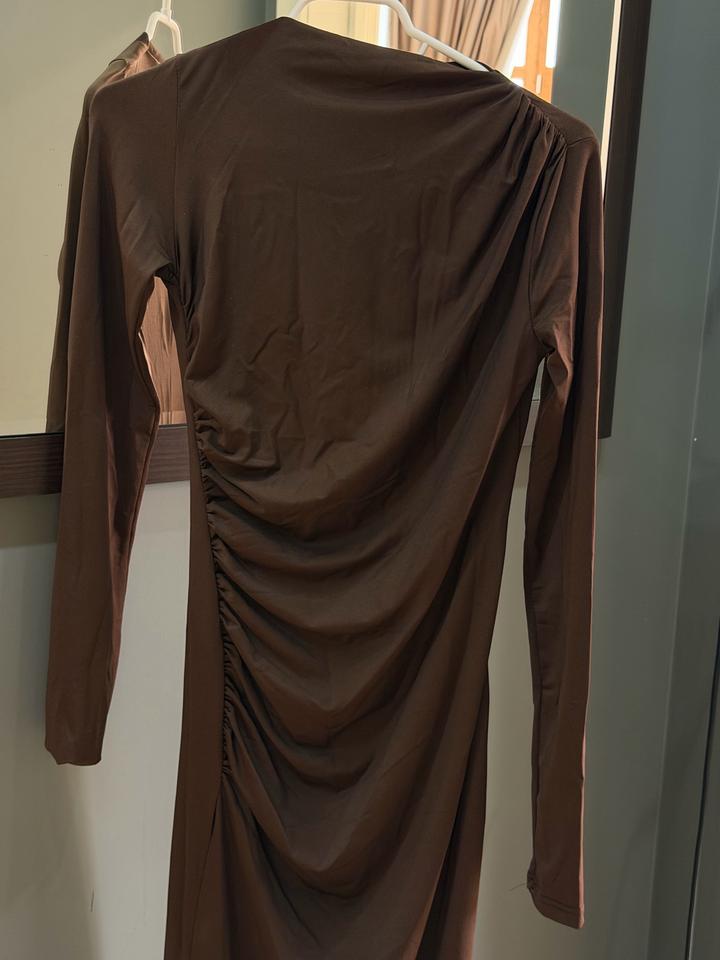 1001 Dress