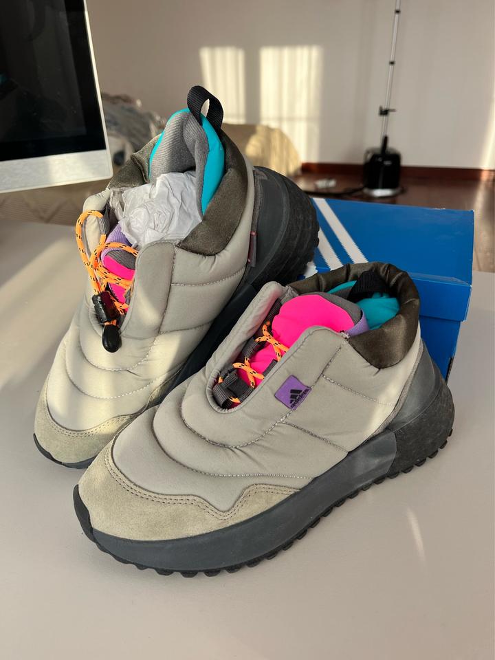 Кроссовки adidas