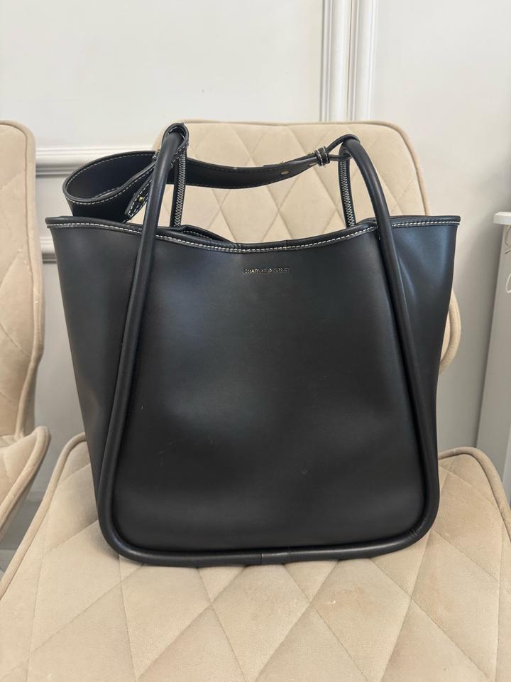 Сумка Charles & Keith