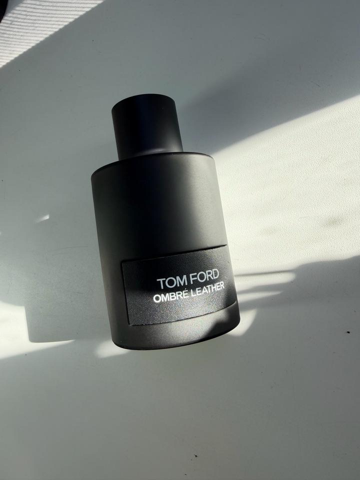 TOM FORD Ombré Leather парфюмерная вода 100 мл