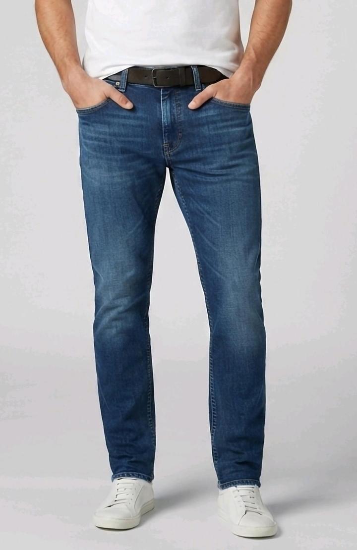 Lee