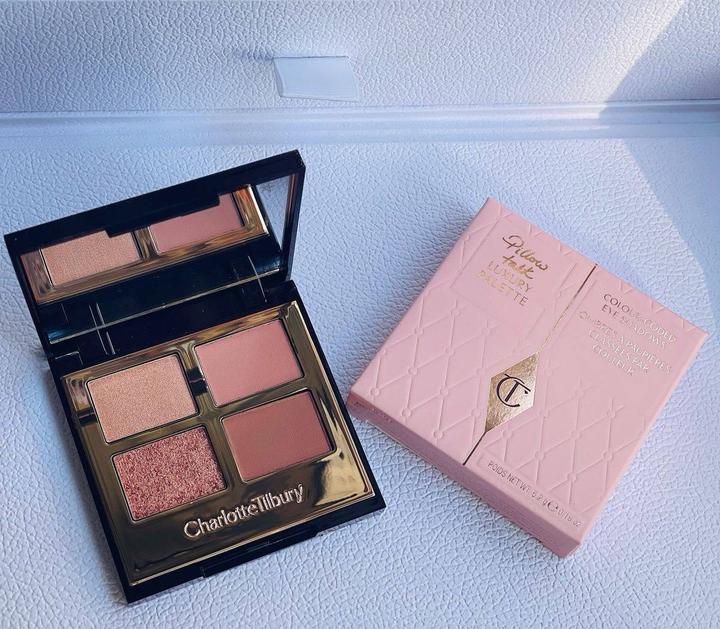 Палетка теней Charlotte Tilbury Luxury Palette