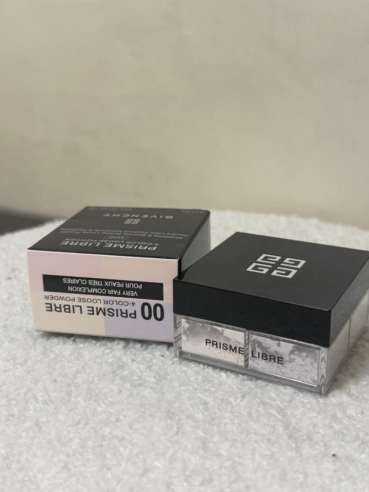 Givenchy Prisme Libre рассыпчатая пудра 00 Tulle Opalescent