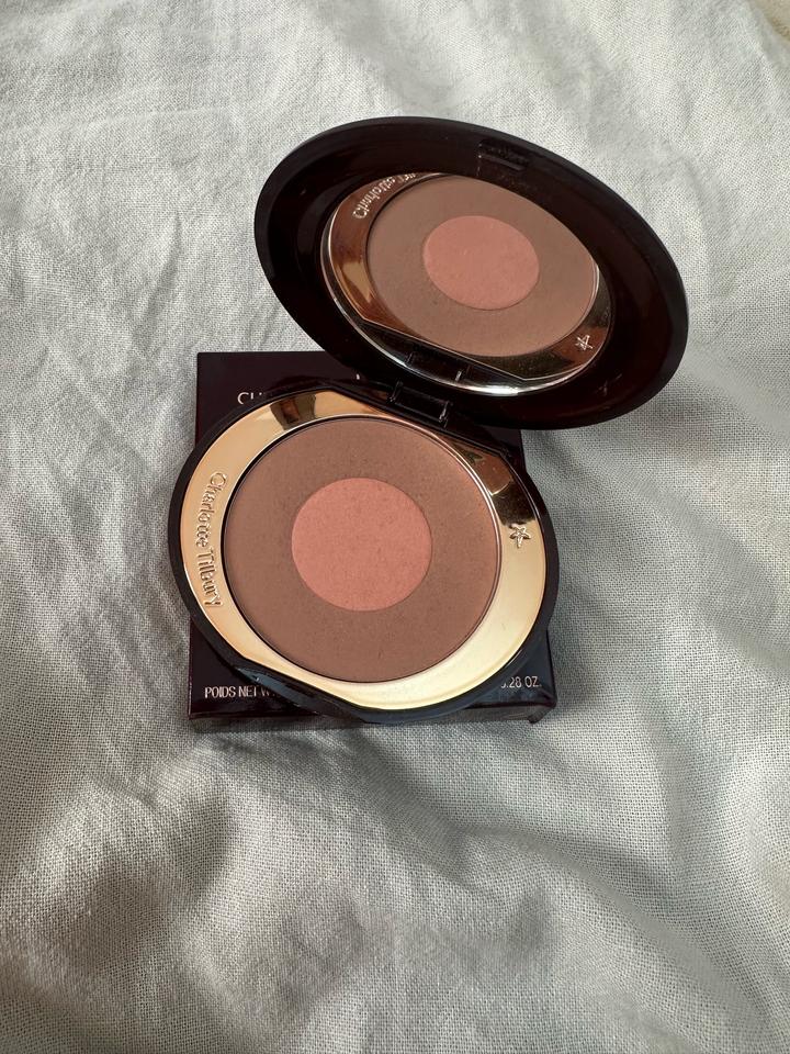 Charlotte Tilbury Румяна