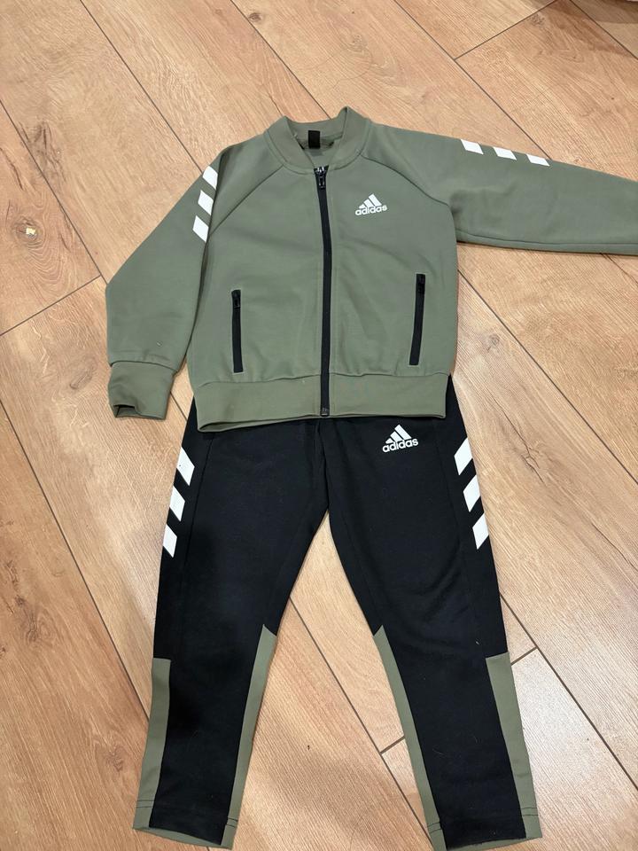 Спортивный костюм adidas для мальчика