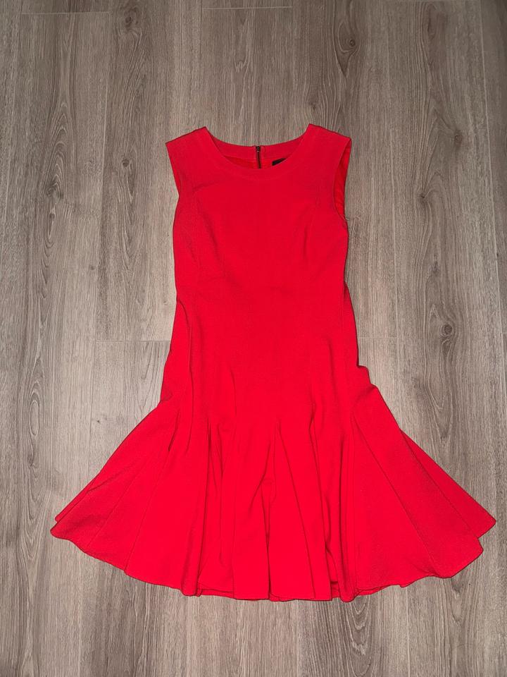 Платье BCBGMAXAZRIA