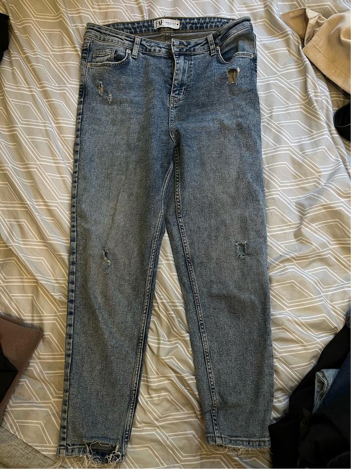 F&F
