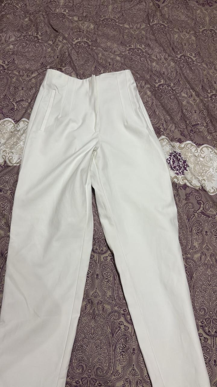 Zara Белые классические брюки