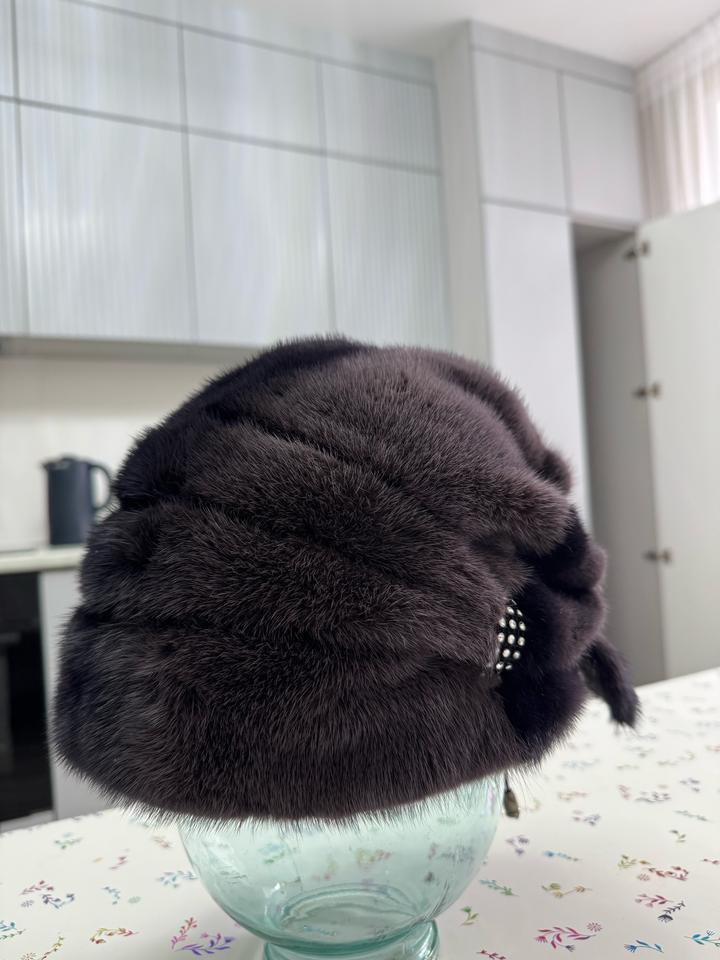 не указано