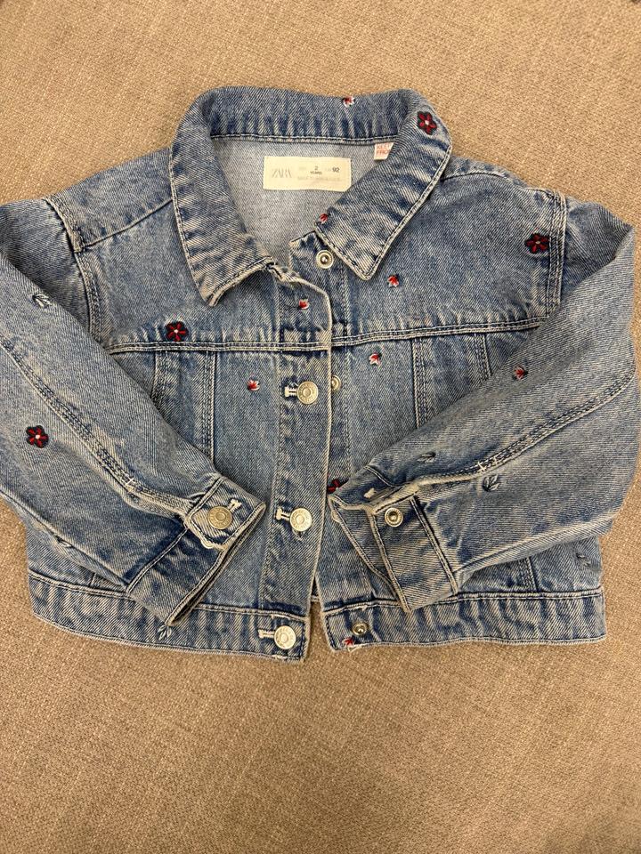 Джинсовая куртка ZARA